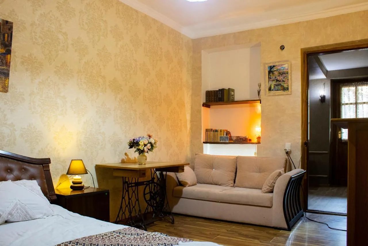 Nino'S Guest House 第比利斯 格鲁吉亚