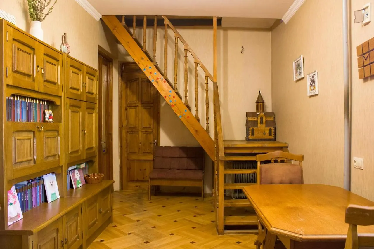 Nino'S Guest House 第比利斯 0*,  格鲁吉亚